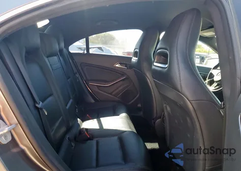 2015 Mercedes-Benz Cla 250 z USA, uszkodzony, nr VIN WDDSJ4EB0FN232753